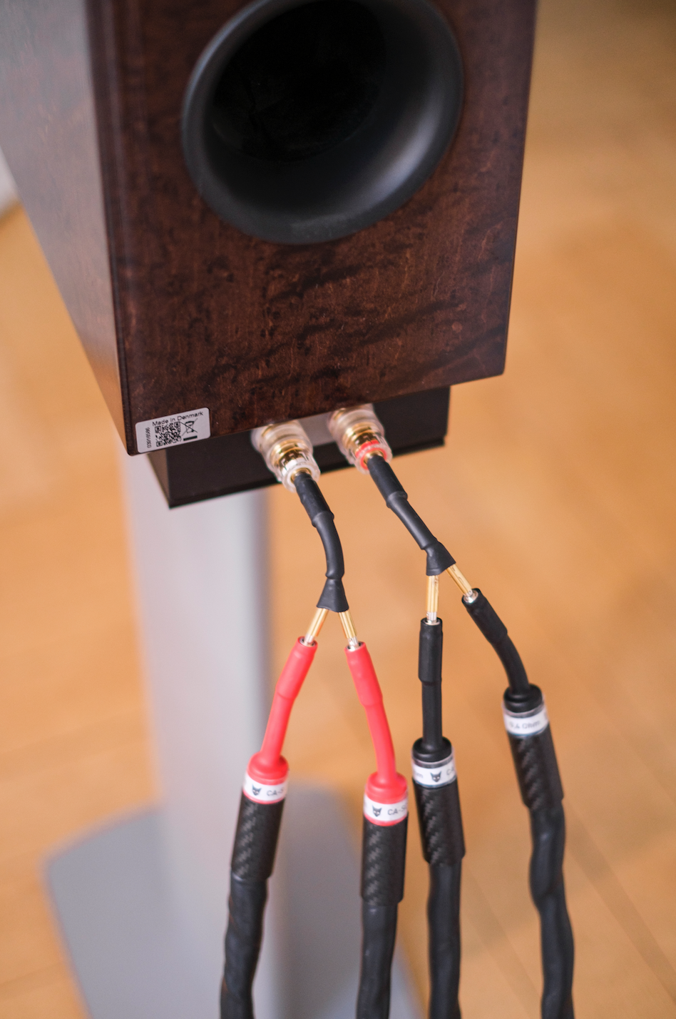 VL  CARBON AGE™ MASTER MADNESS Speaker Cable 2m
